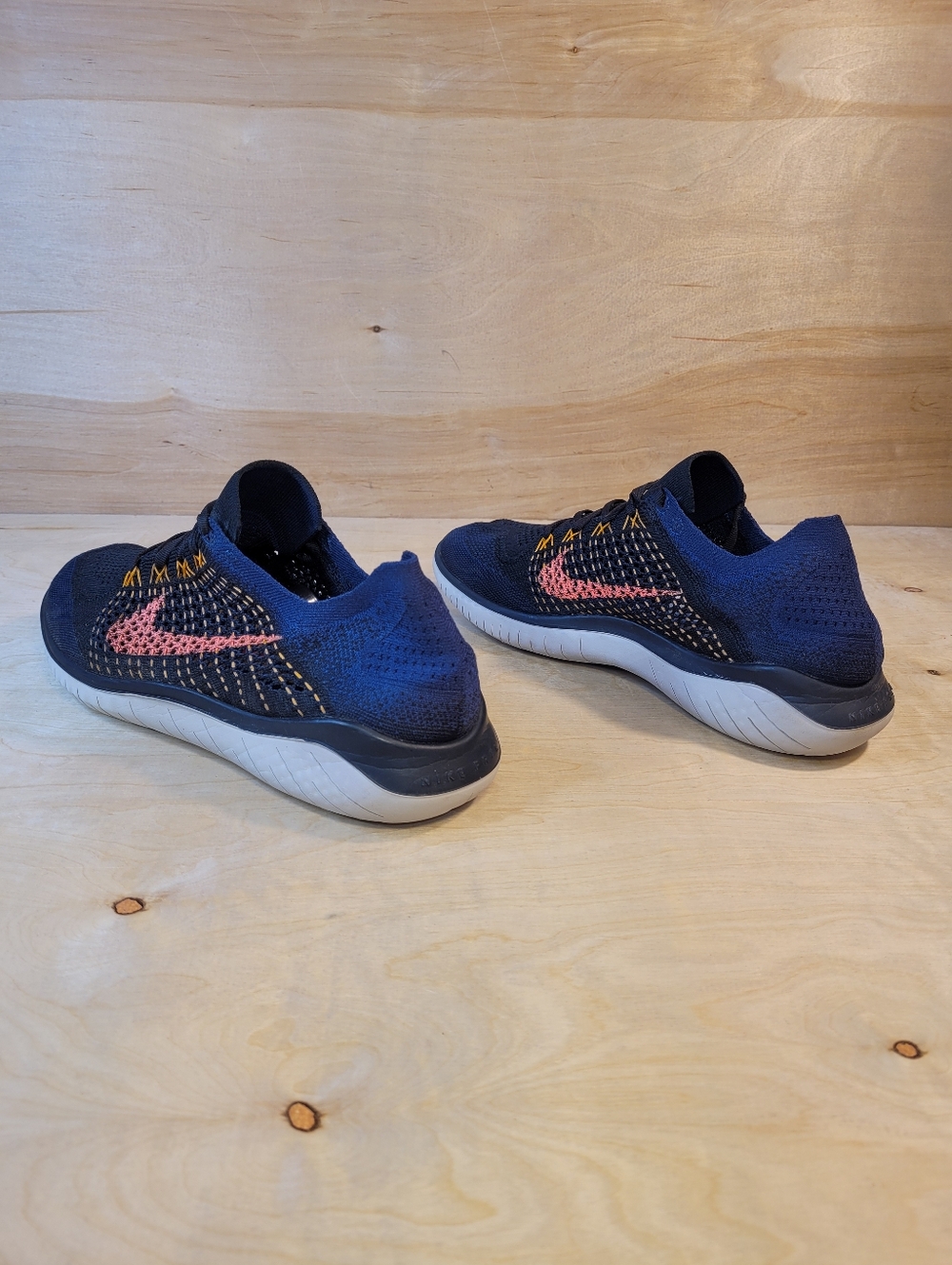 Nike Free RN Flyknit 2018 Athletic Running Lightweight Sneakers - Picture 6 of 10